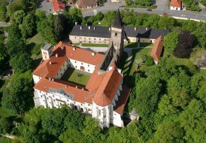 Klášter